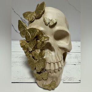 Contemporary Art - Skull with Butterflies - Tattoo Statue - Tattoo Sculpture
